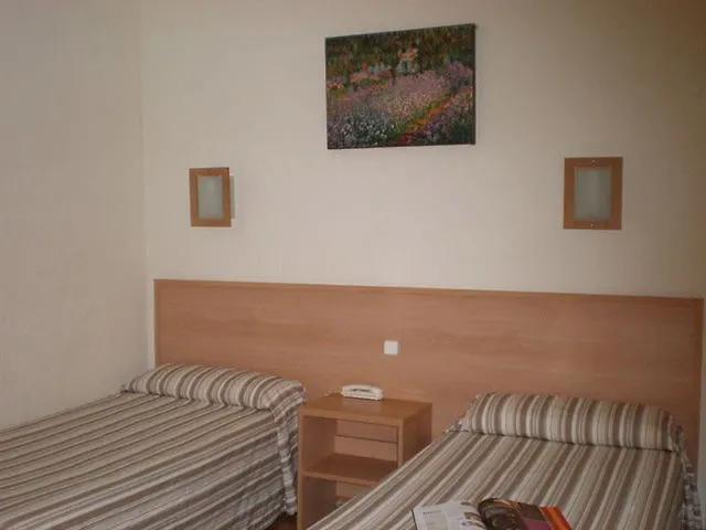 Kristal Hotel Torremolinos 3*,